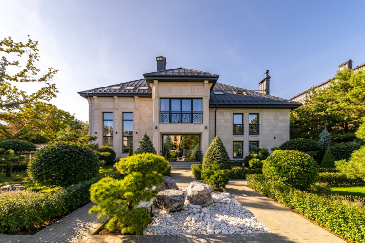 Сад в КП «Успенские Усадьбы»